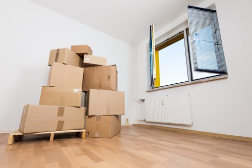 Man with van support in Ardleighgreen for local deliveries and storage moves